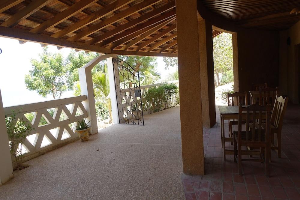 Keur Marrakis Hotel M'Bour Ngoại thất bức ảnh
